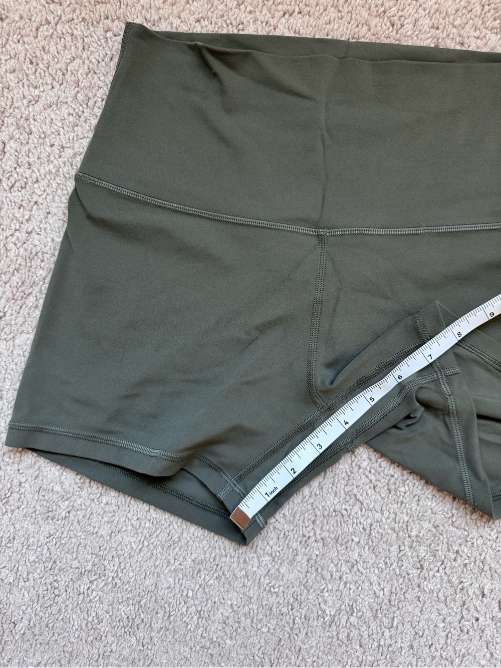 Lululemon Align High Rise Short 4” - Picture 3 of 4